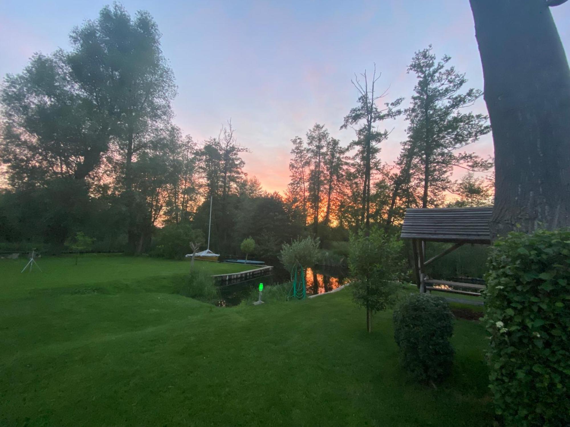 Kapluv Plau Am See Luaran gambar